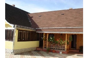 Rumunija Privát Arbore, Eksterijer